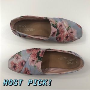 BEAUTIFUL FLORAL TOMS
